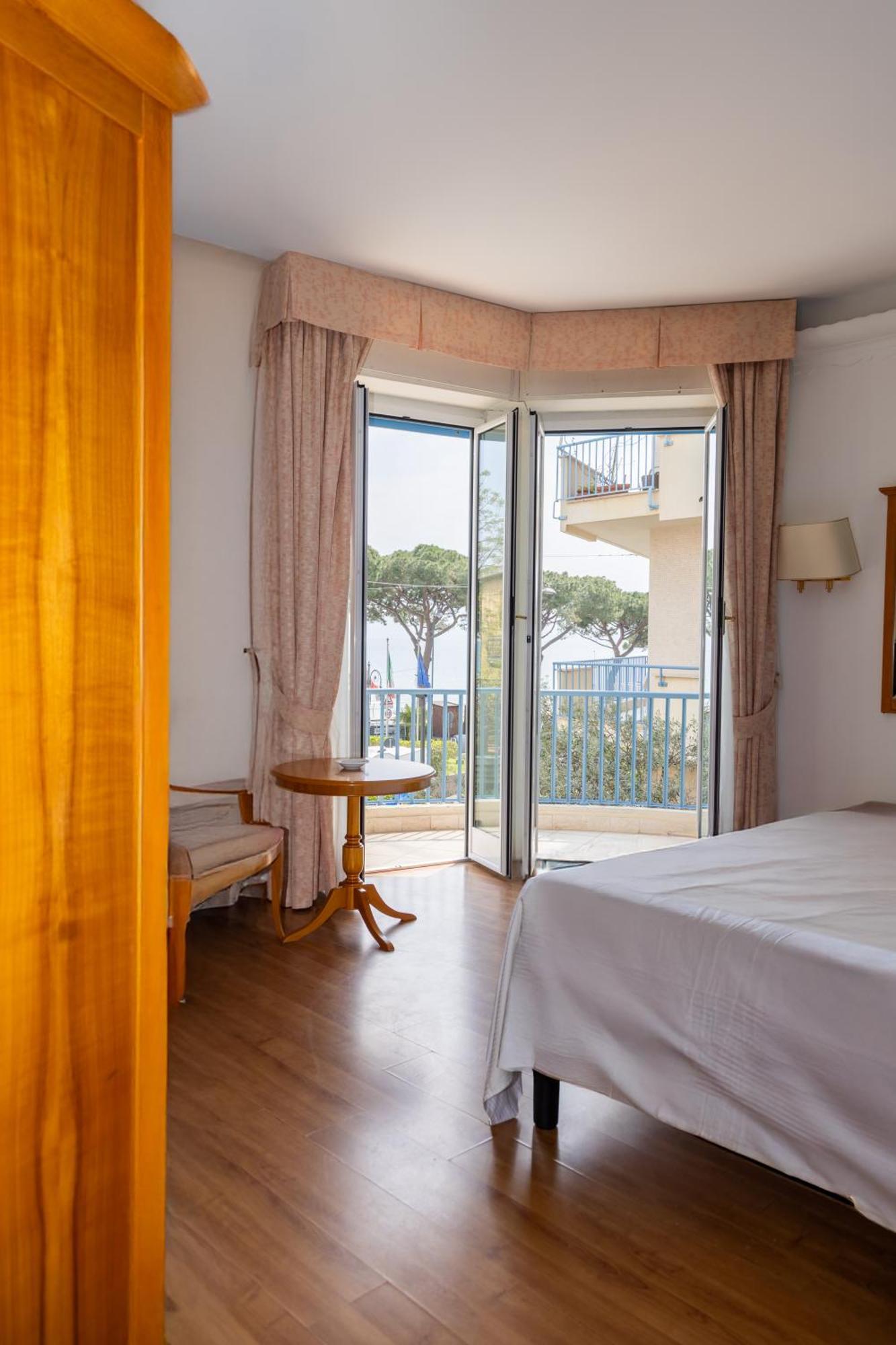 Hotel Majestic By Lvg Hotel Collection Alassio Exteriör bild